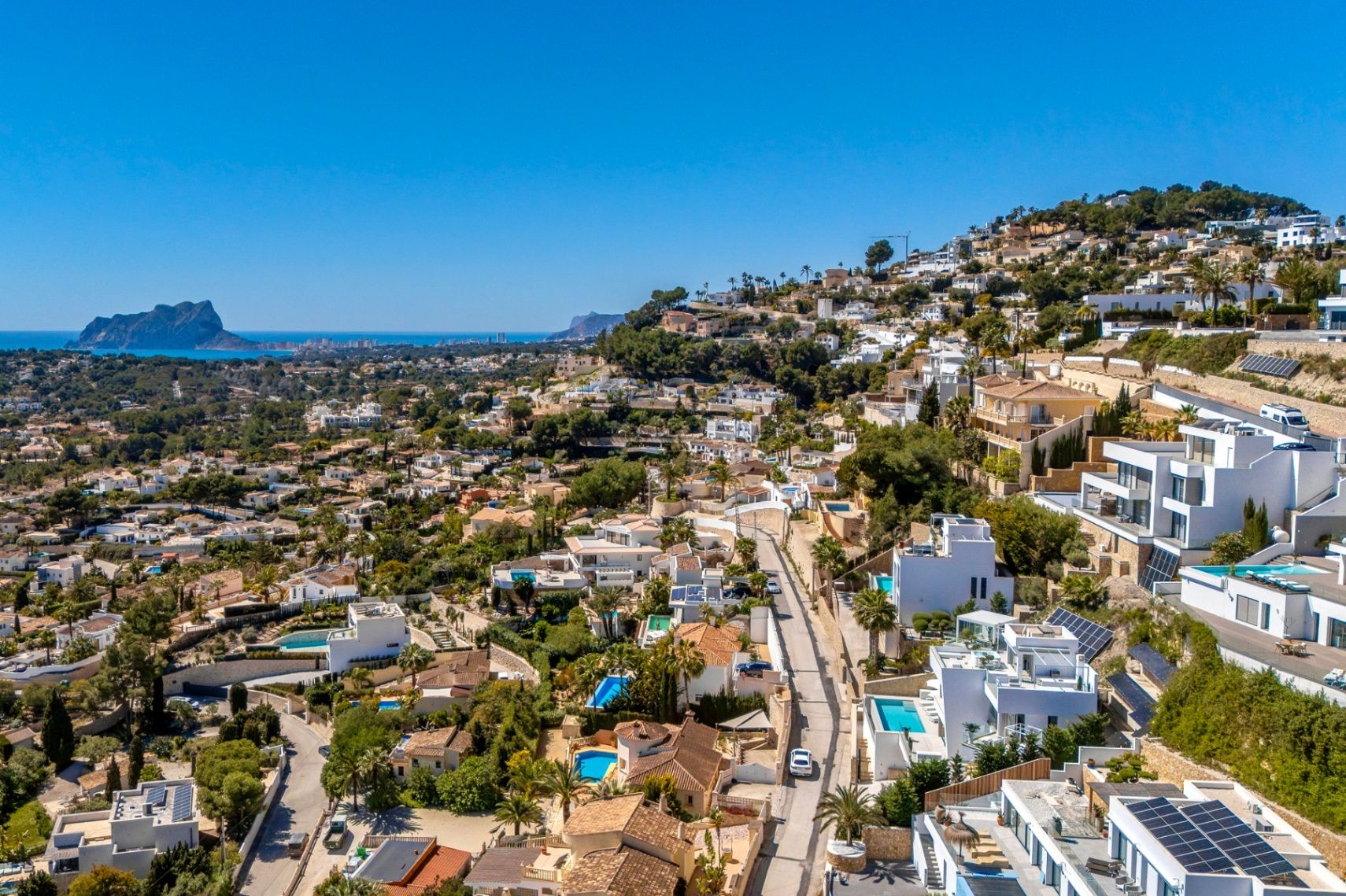 Moderne Villa mit beheiztem Infinity-Pool – Foto 5