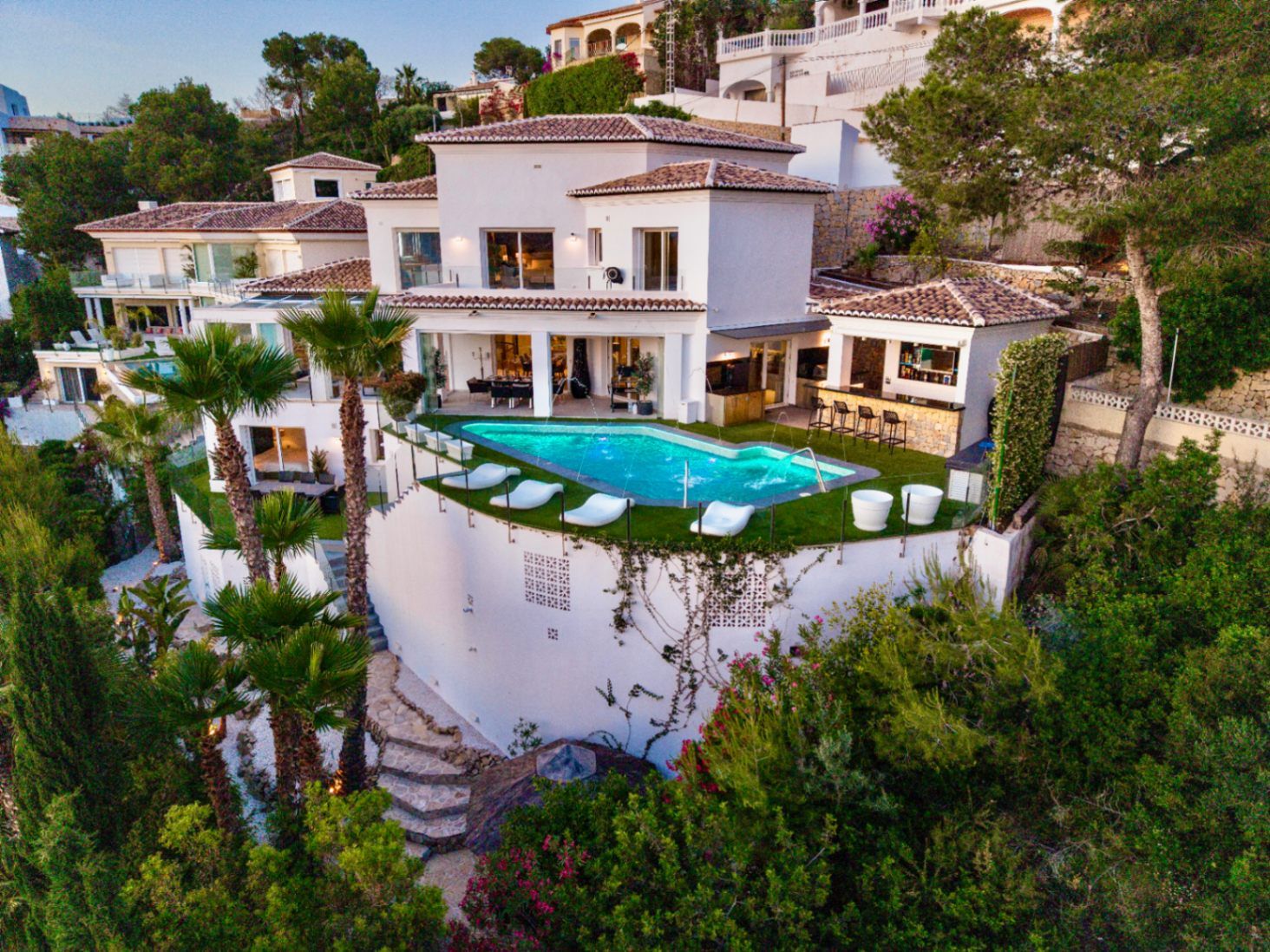 Villa mit Berg- und Meerblick in Gruenlage – Foto 4