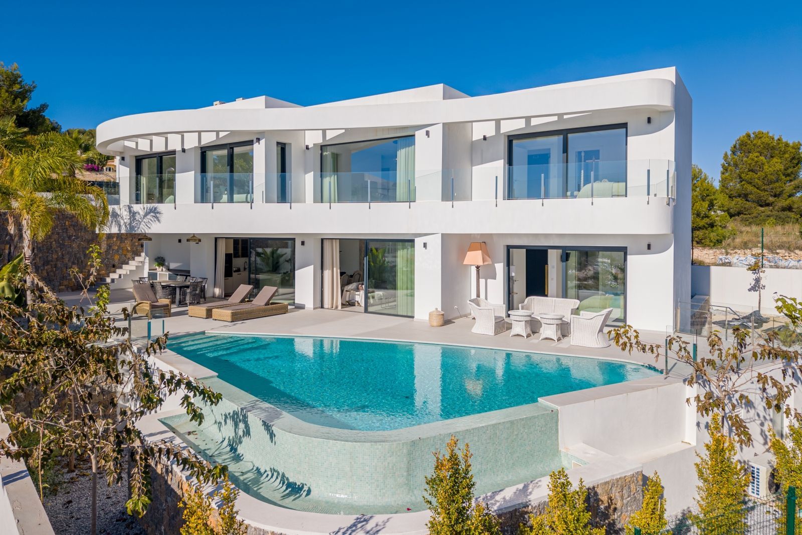 Neubau-Villa mit Meerblick in Pla del Mar – Foto 1