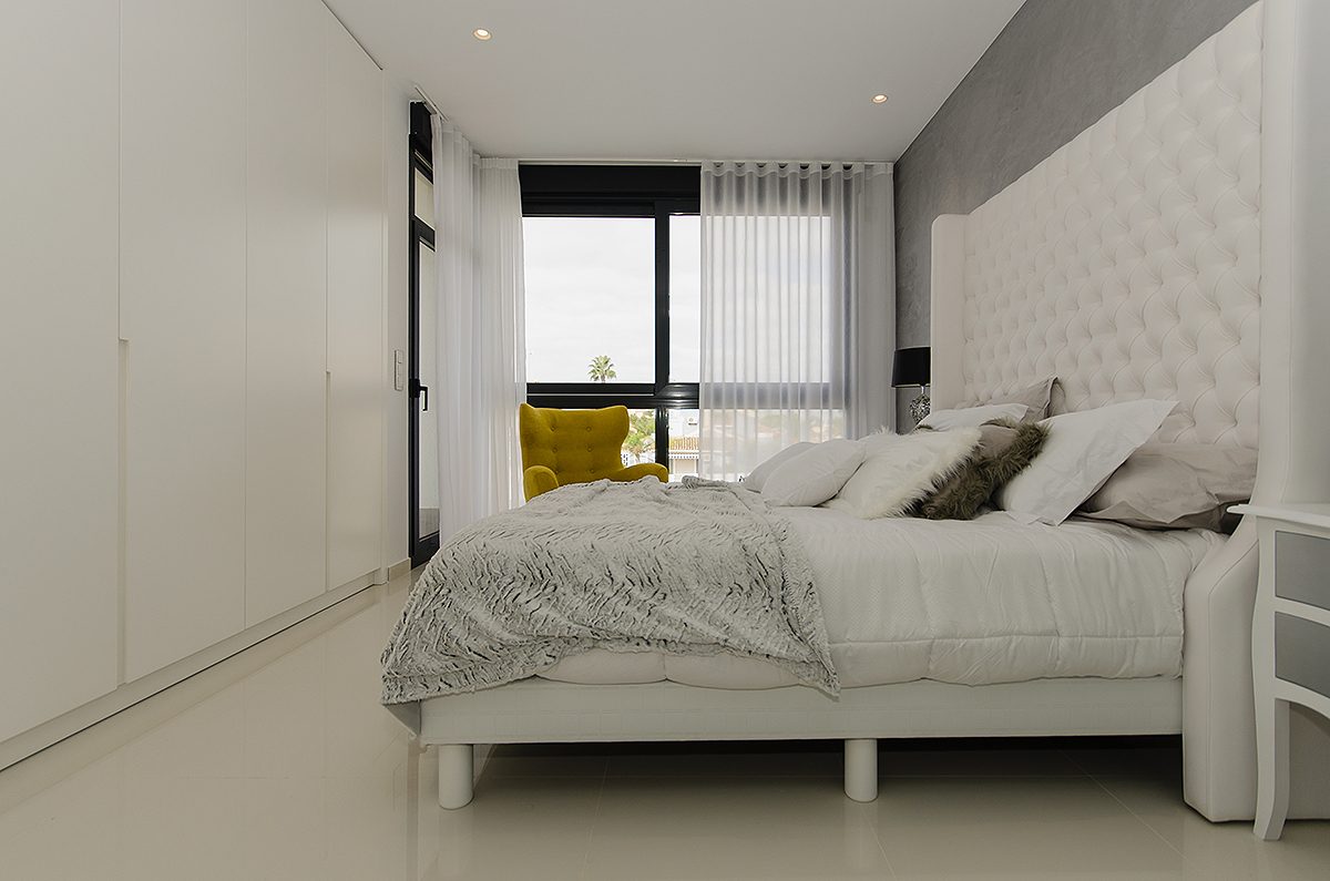 Villa de obra nueva con piscina y azotea en Orihuela Costa – Foto 12