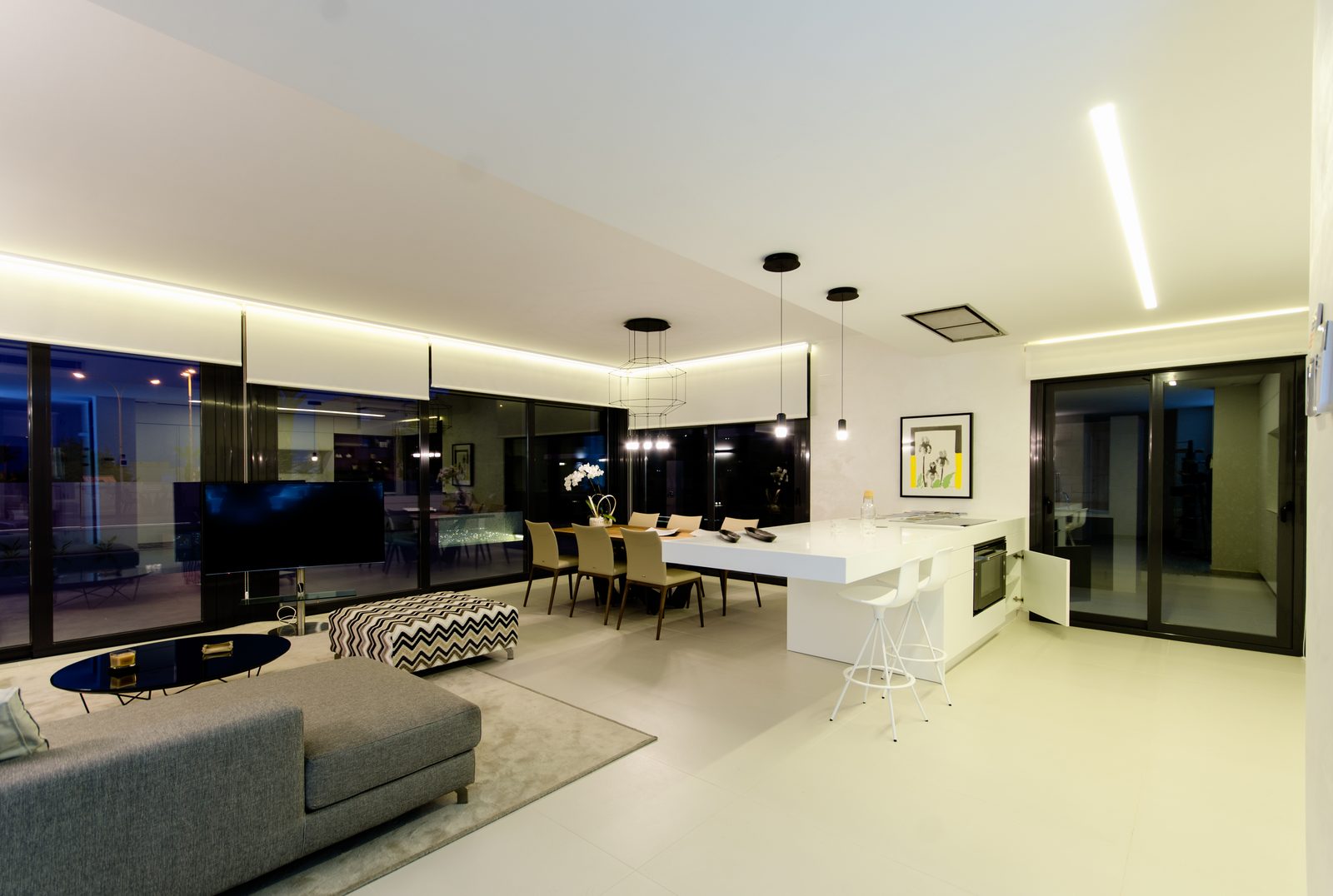 Neubau-Villa mit Pool, freistehender Badewanne und Lichtkonzept in Orihuela Costa – Foto 2