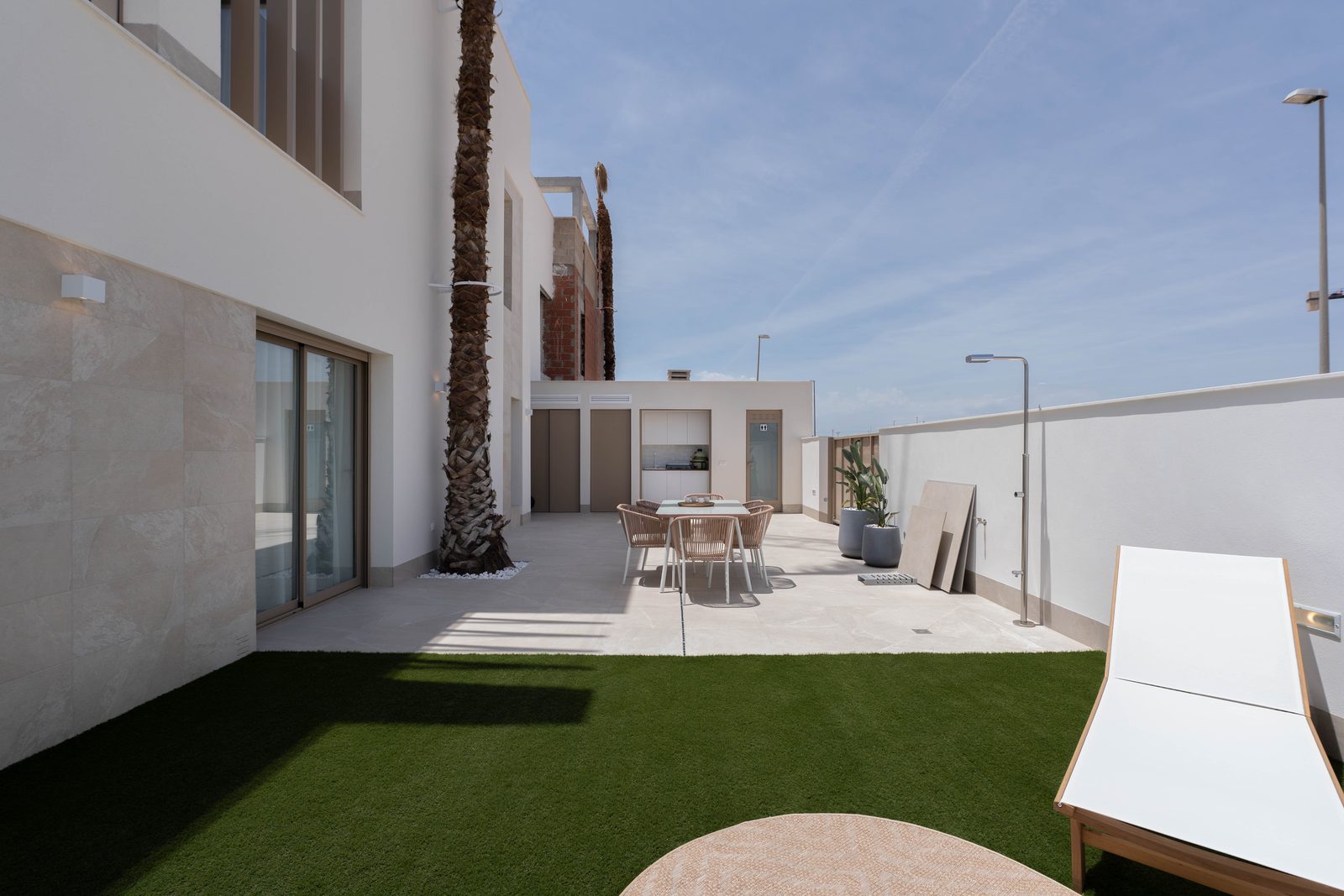 Townhouse with large plot and pool – photo 6
