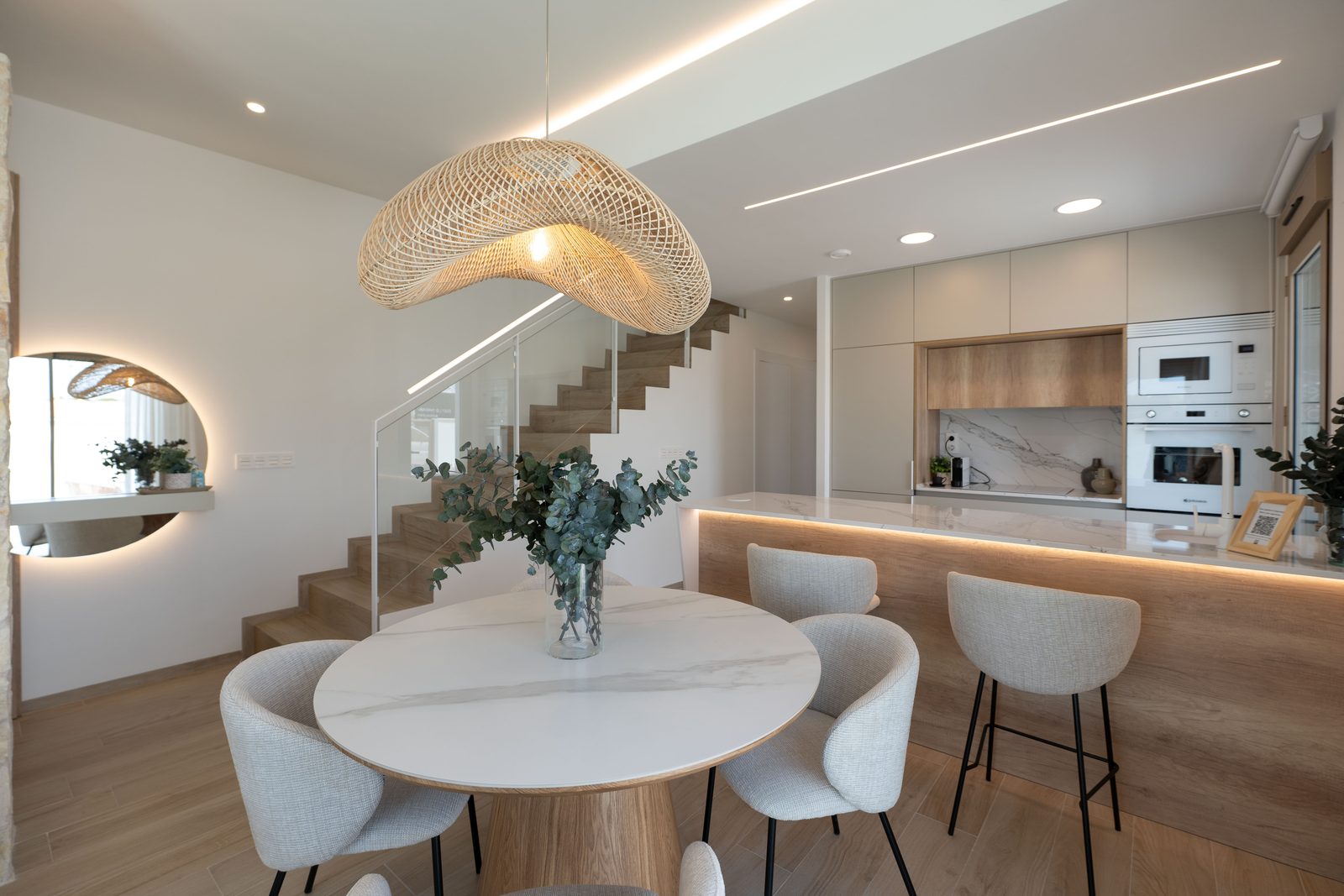 Townhouse with large plot and pool – photo 8