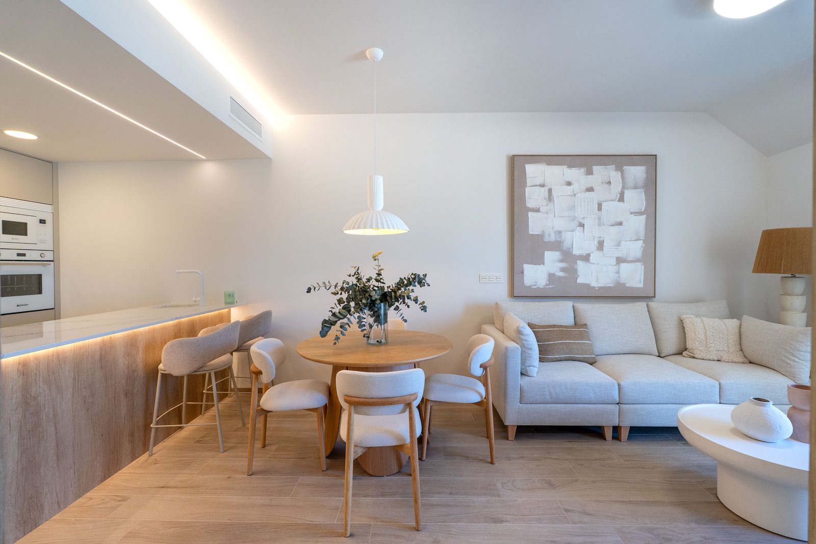 Penthouse-Wohnung mit zwei Schlafzimmern und Solarium – Foto 2