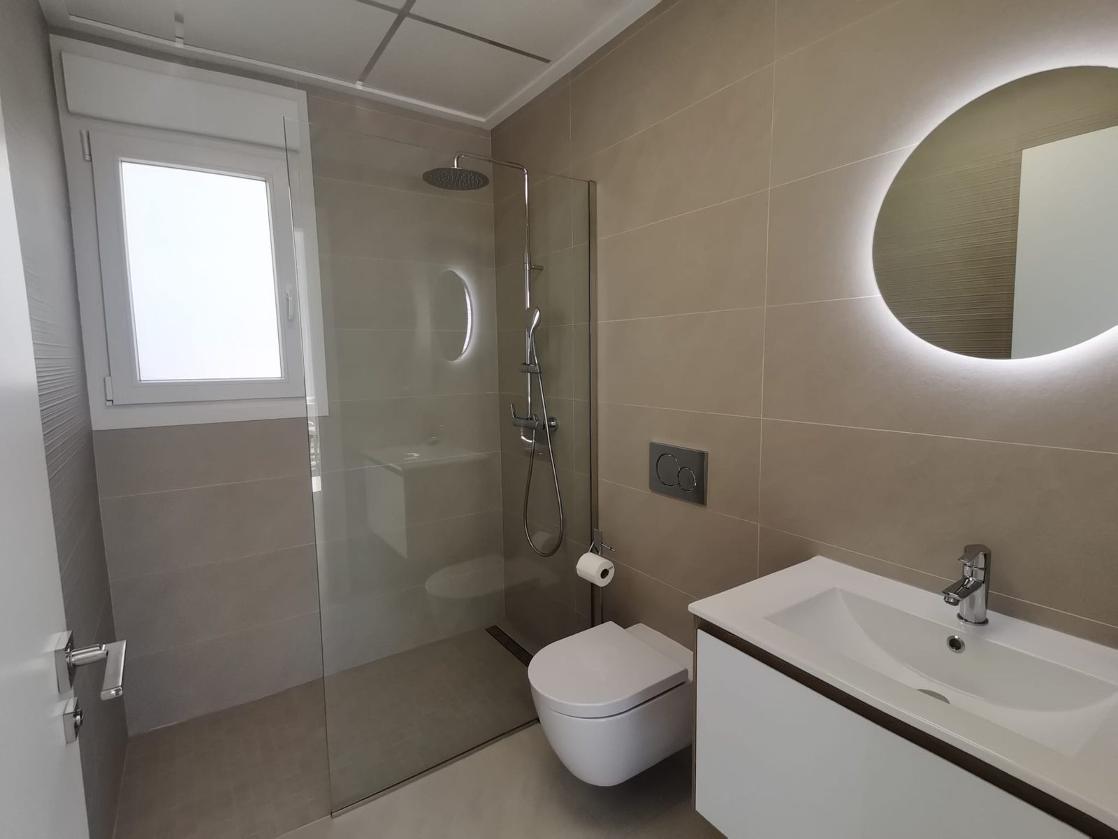 Villa mit Pool und Dachterrasse – Foto 12