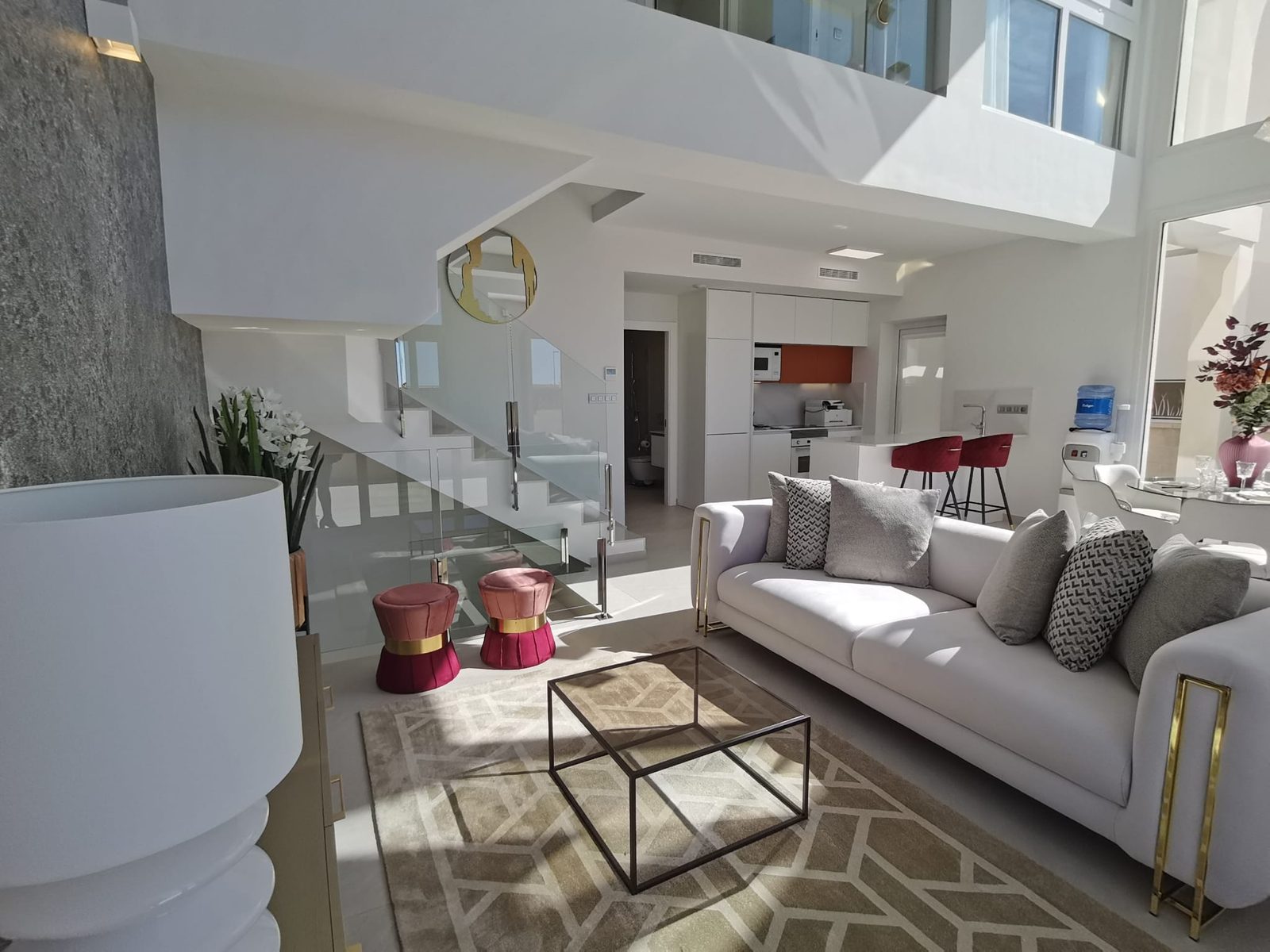 Villa mit Pool und Dachterrasse – Foto 3