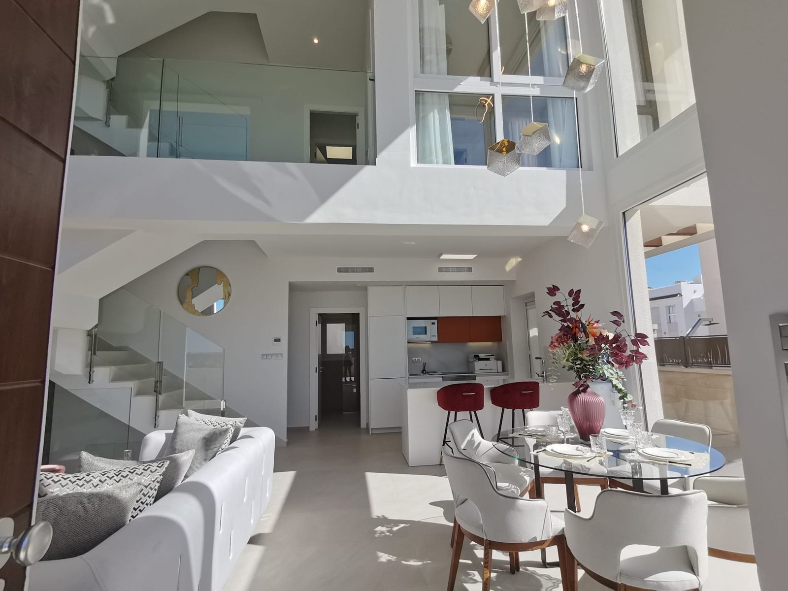 Villa mit Pool und Dachterrasse – Foto 5