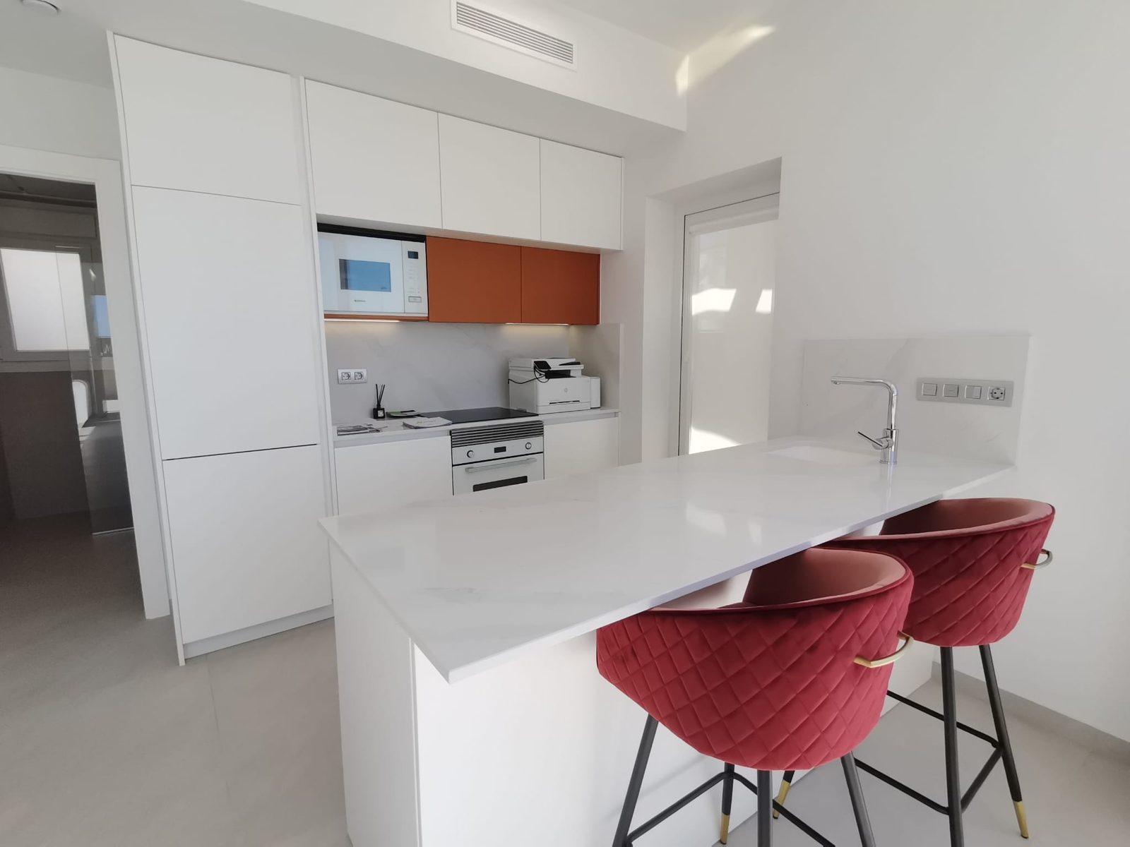 Villa mit Pool und Dachterrasse – Foto 6