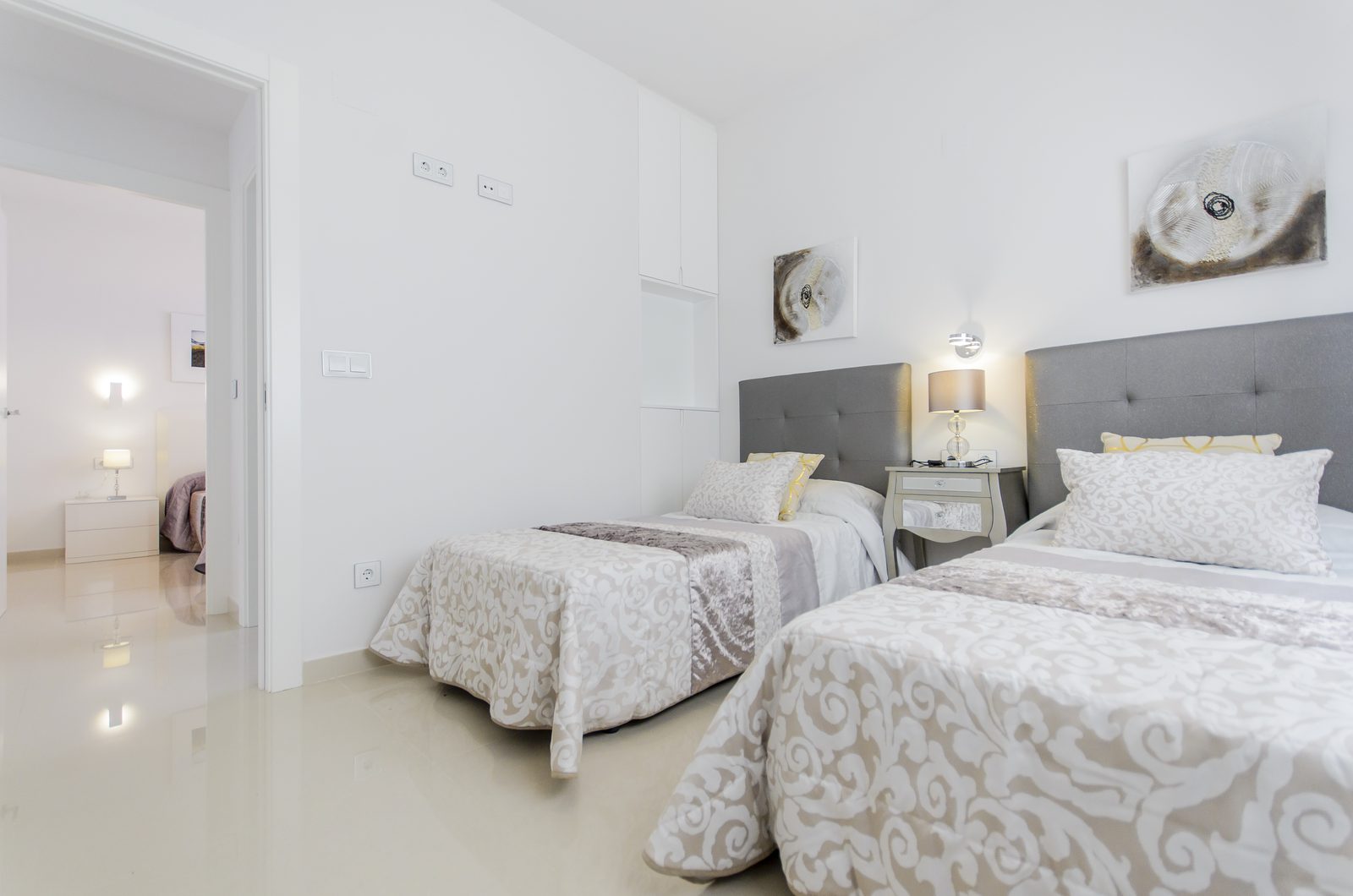New-build villa with 4 bedrooms – photo 12