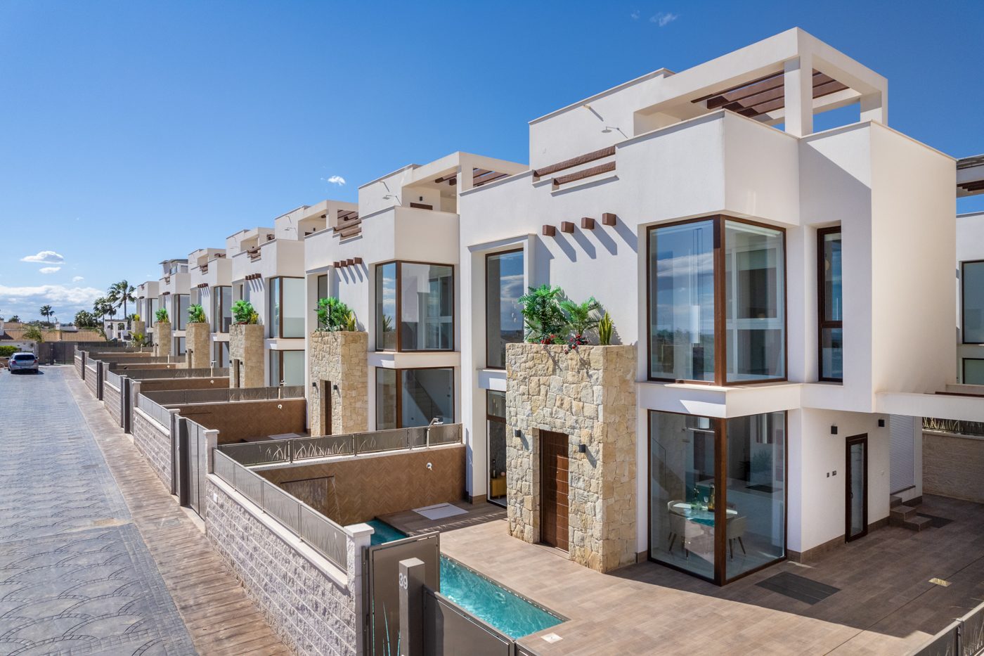 Villa with pool and solarium – photo 19