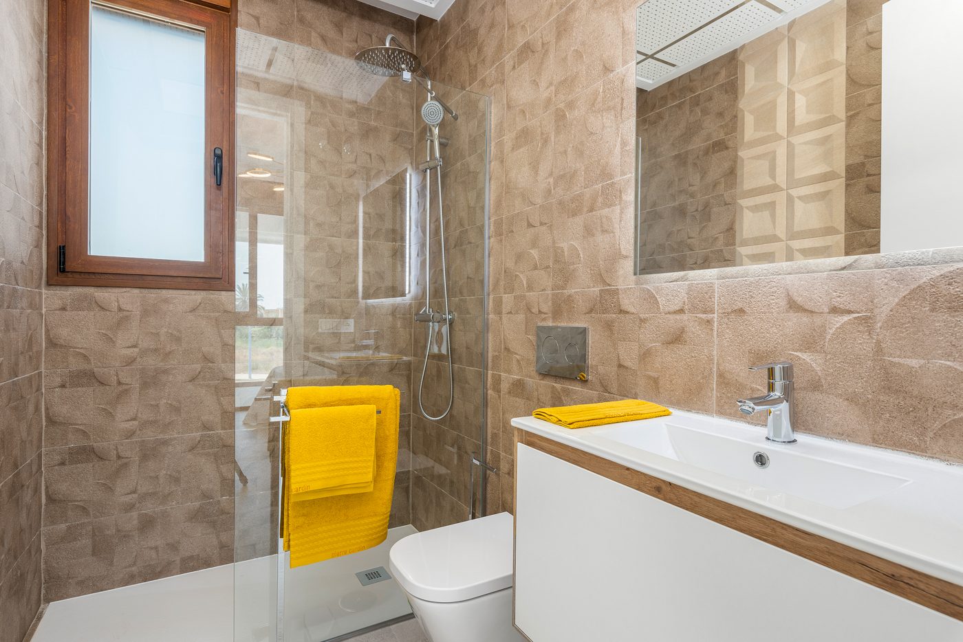 New-build villa with pool and solarium – photo 15