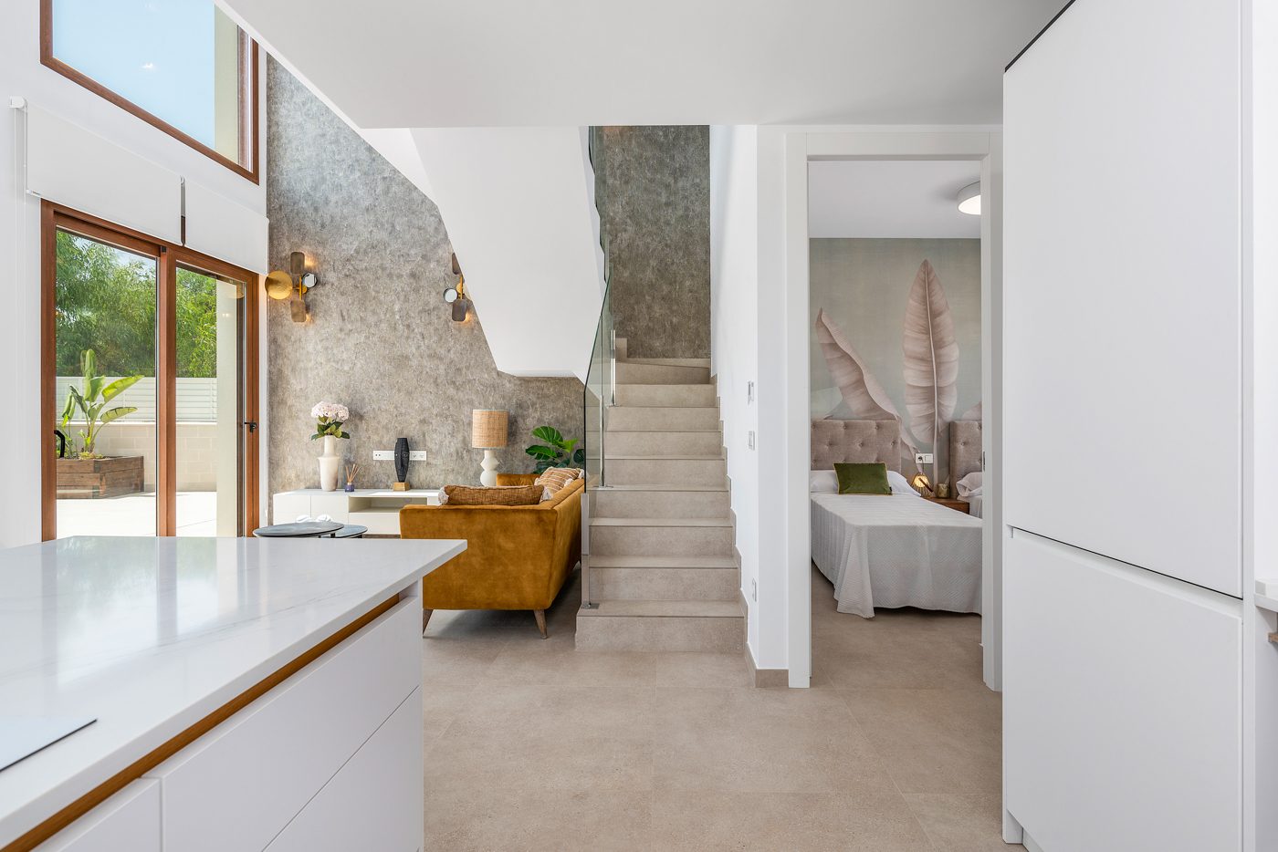 New-build villa with pool and solarium – photo 3