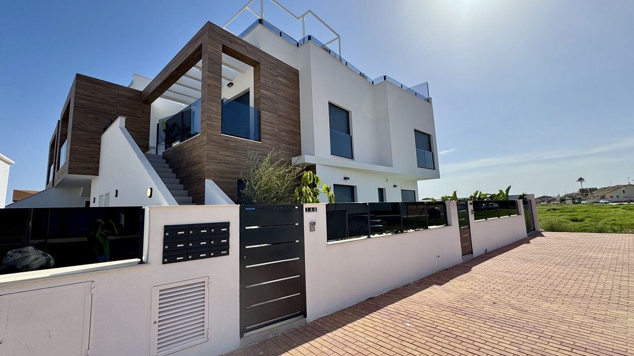 New-build bungalows with solarium – photo 3