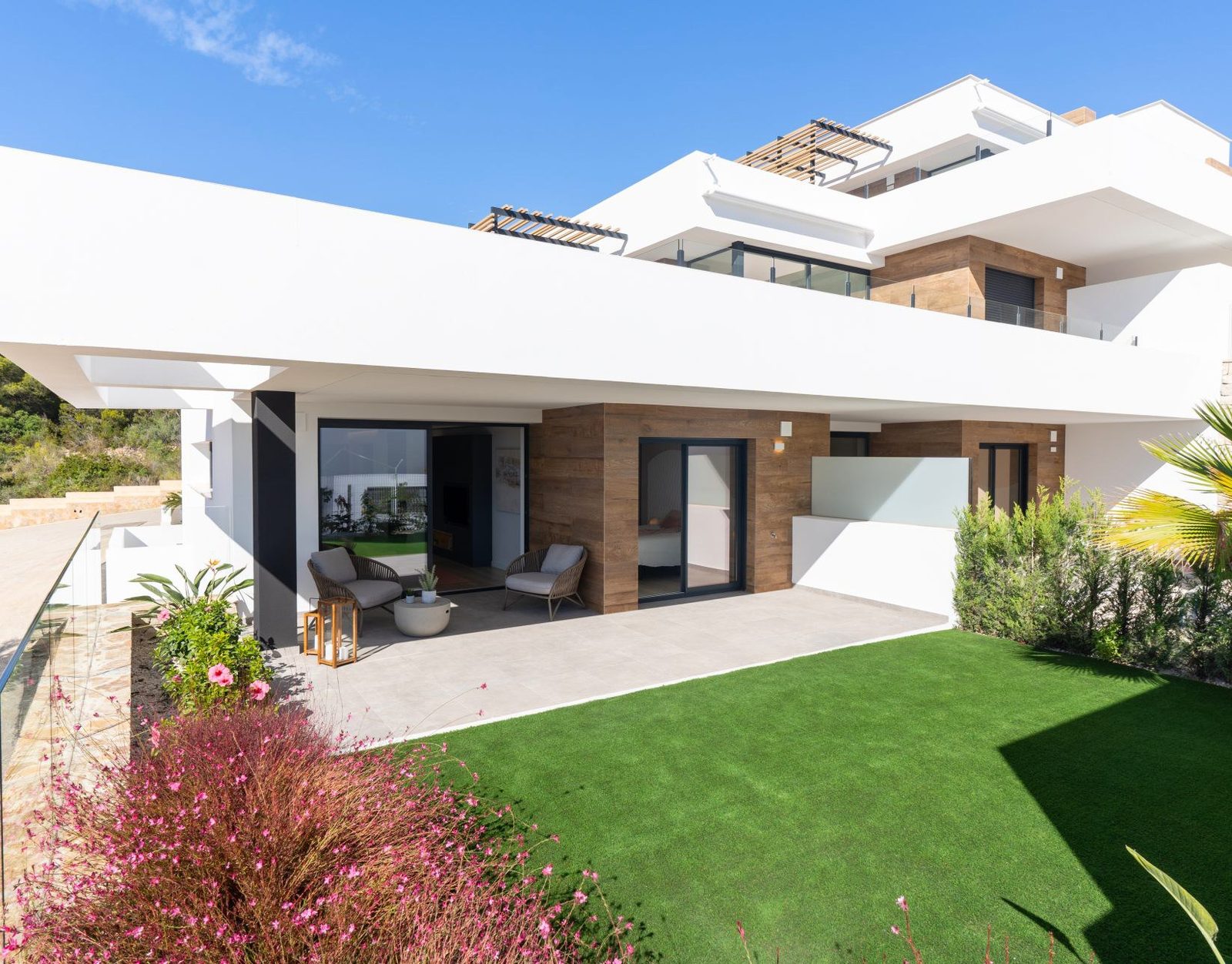Neubau-Penthouse mit drei Schlafzimmern – Foto 3