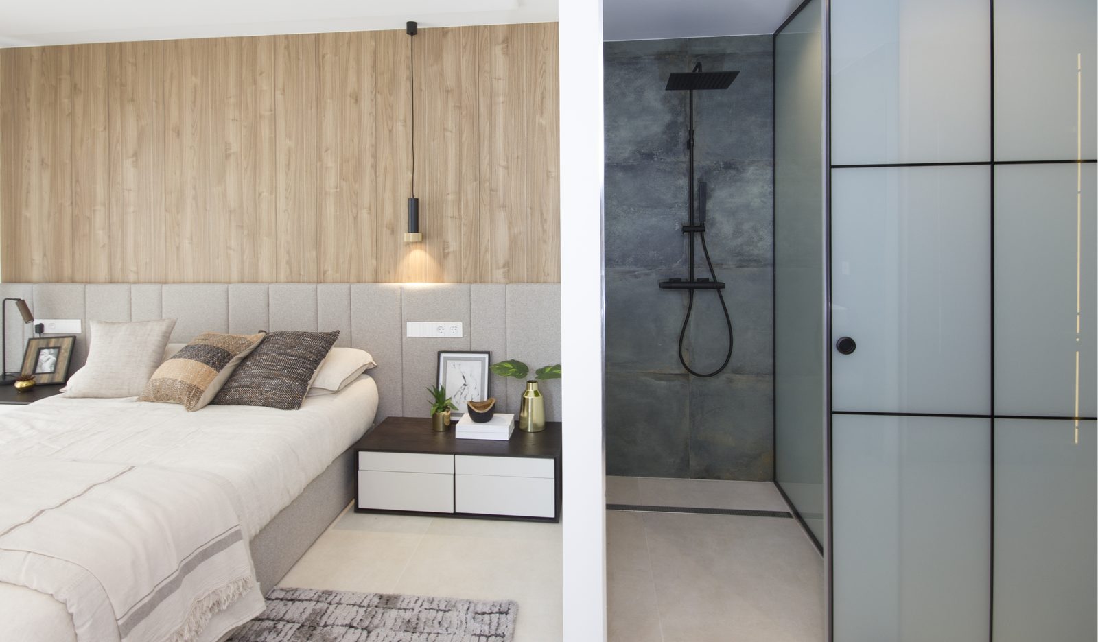 Neubau-Villa mit Pool, Untergeschoss und großem Grundstück – Foto 15