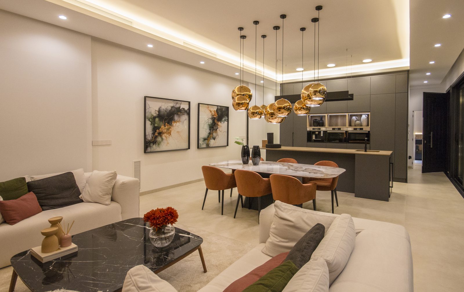 Neubau-Villa mit Pool, Untergeschoss und großem Grundstück – Foto 7