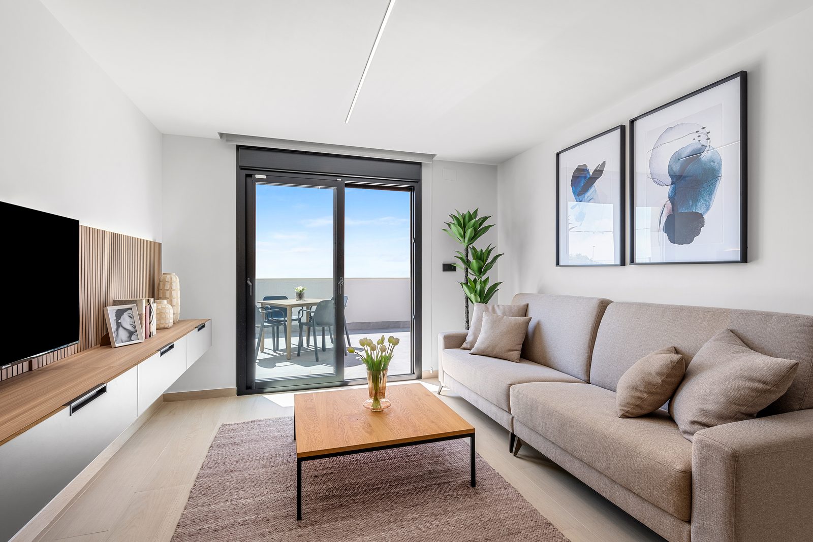New-build garden apartment with communal pool – photo 2