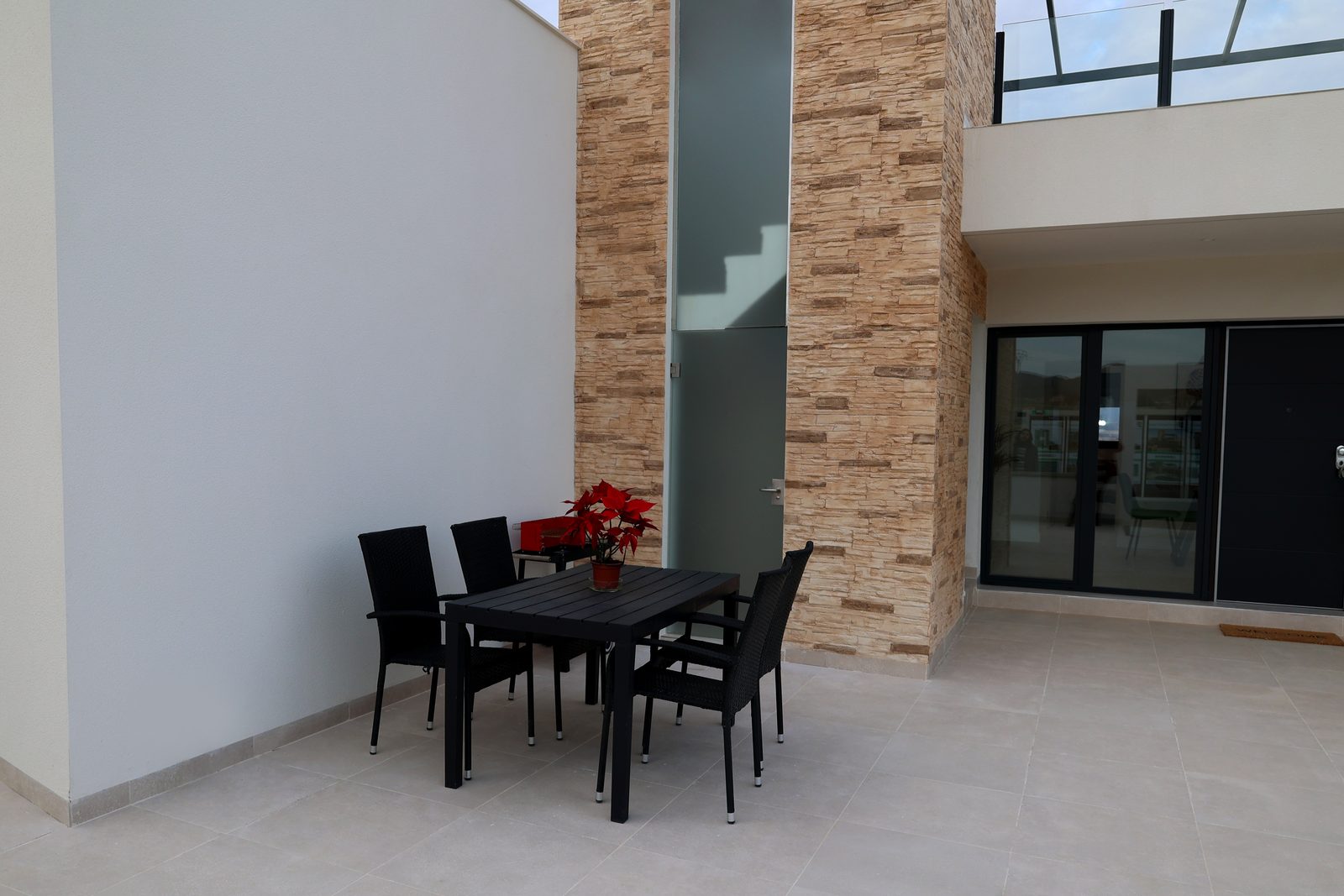 New-build single-storey villa with garage, pool and roof solarium – photo 3