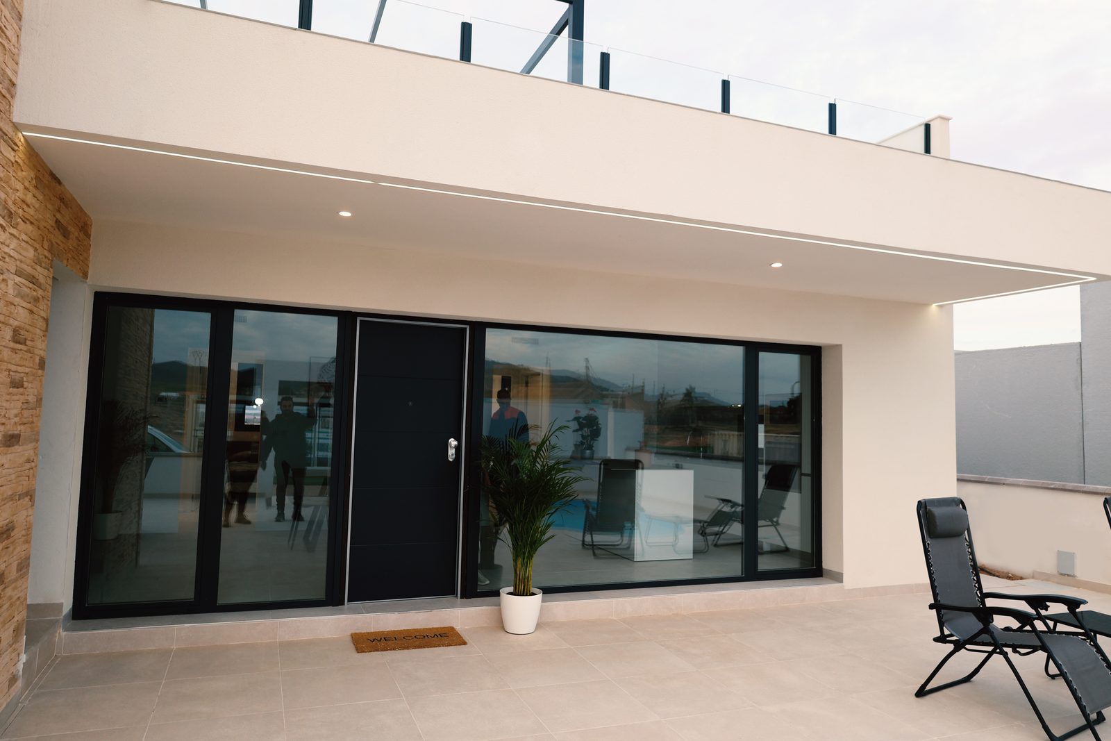 New-build single-storey villa with garage, pool and roof solarium – photo 2