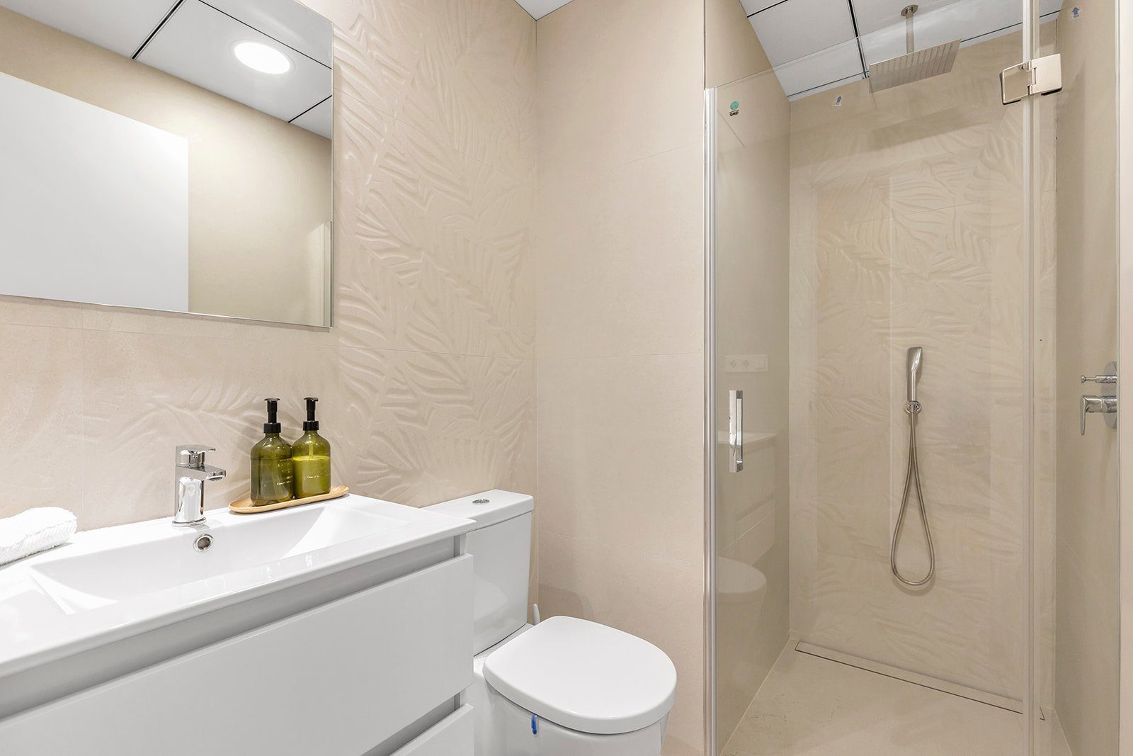 New-build apartment with 3 bedrooms and private solarium – photo 9