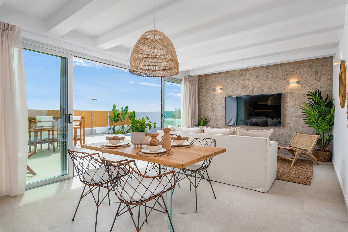 New-build villa with pool and solarium on the golf course on a 450 m² plot – photo 4