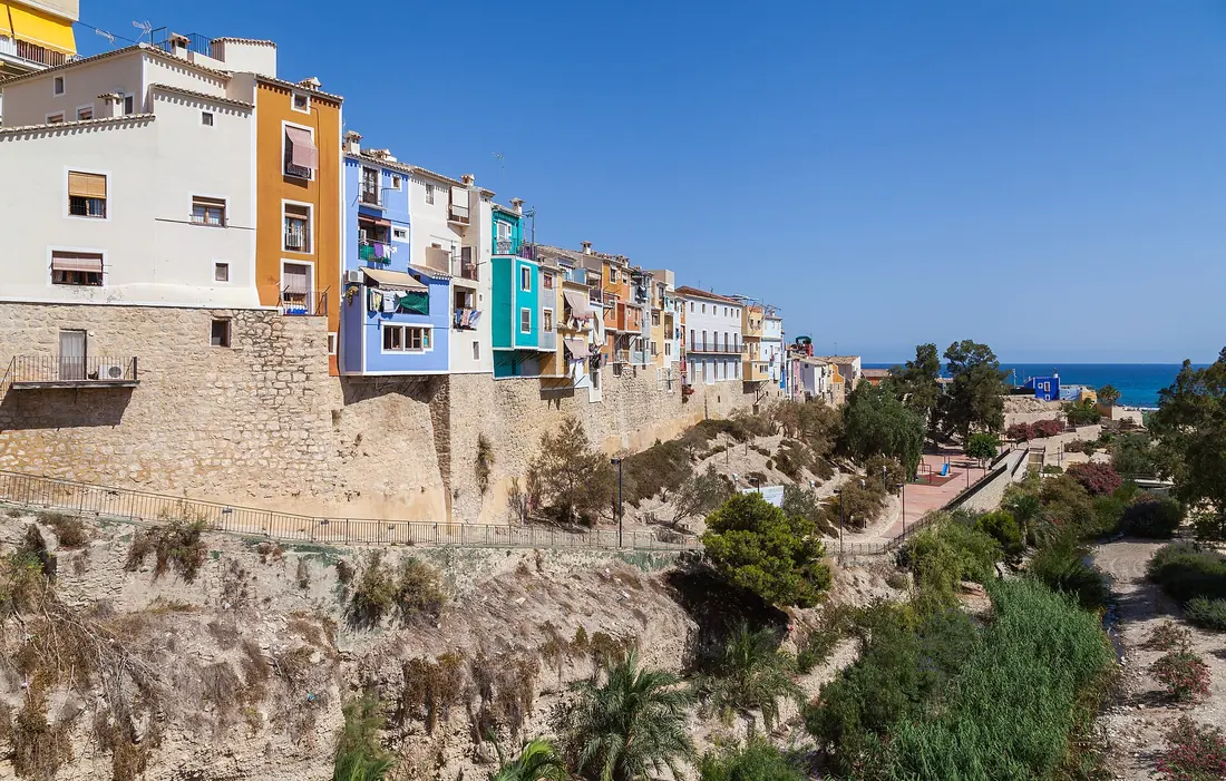 The “hanging houses” high above the Amadorio river valley